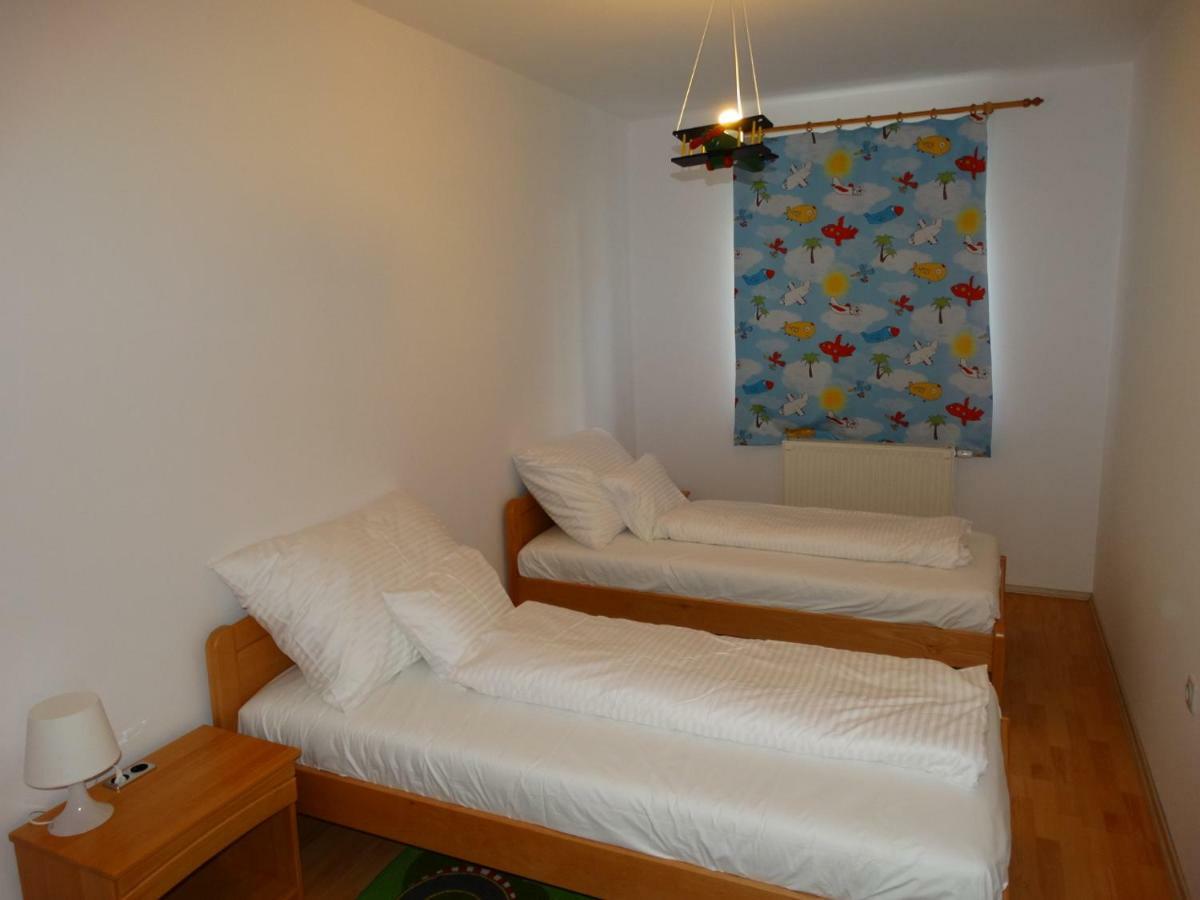 Appartement House Magnolia à Velence Extérieur photo