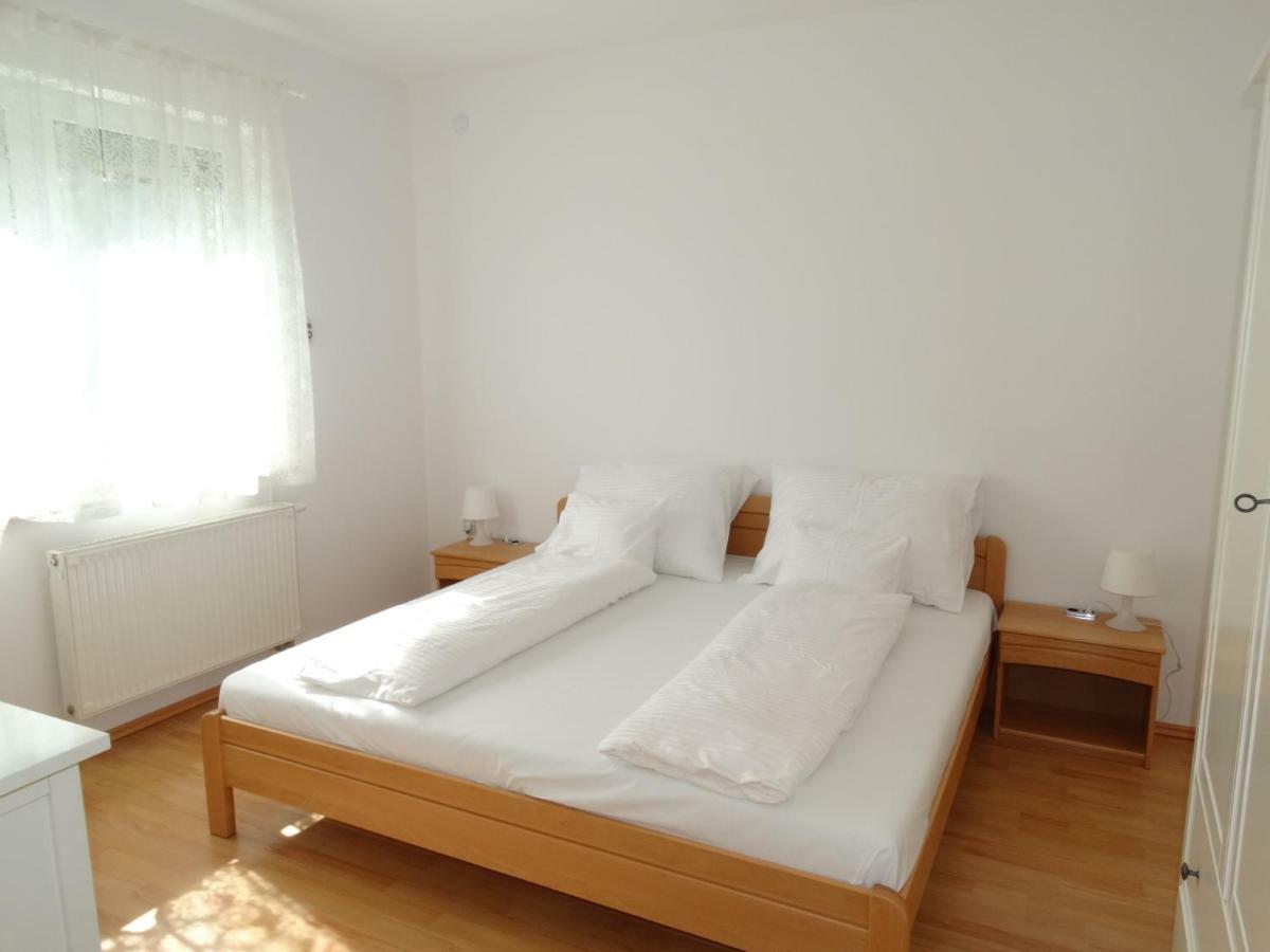 Appartement House Magnolia à Velence Extérieur photo